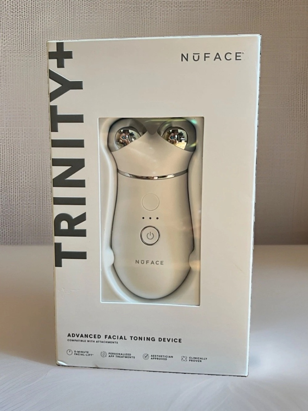 NuFACE Trinity+ Micro-current Facial Device Kit *NEW* Sculpting Gel Cream Brush